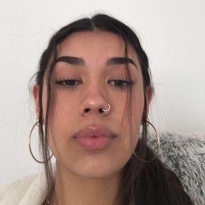 Meet your Posher, Avree